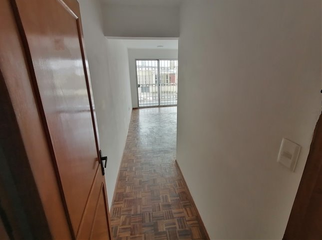 Venta apartamento Malvín 2 dormitorios Sobre Rambla.