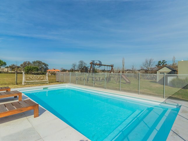 Casa en venta de 3 dormitorios en Altos de la tahona