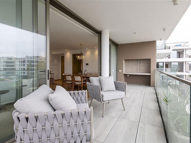 Apartamento de 2 dormitorios con jardín