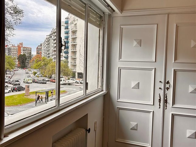 Apartamento 3 dormitorios frente al Parque Villa Biarritz
