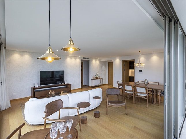 Apartamento amoblado de 2 dormitorios con jardín