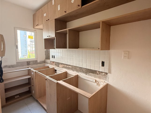 1 Dormitorio con balcon, segundo piso por escaleras, Reciclado, en Punta Carretas