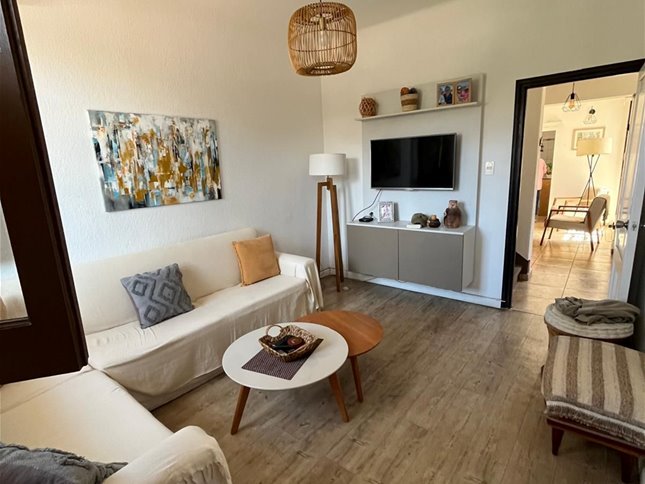 Casa de 2 dormitorios con patio en venta