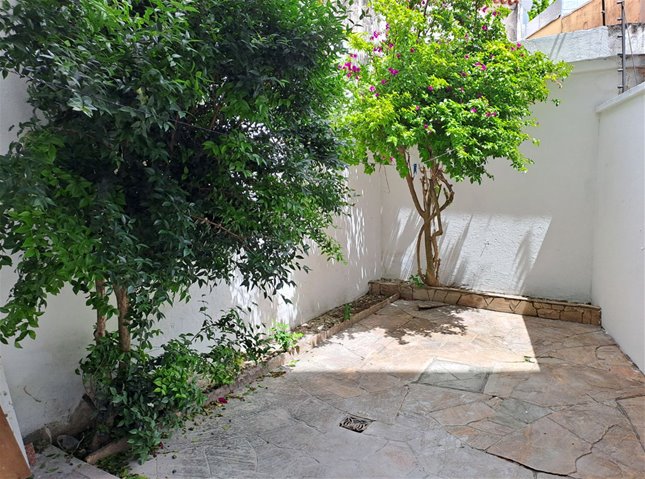 alquiler apartamento parque Batlle 2 dormitorios patio