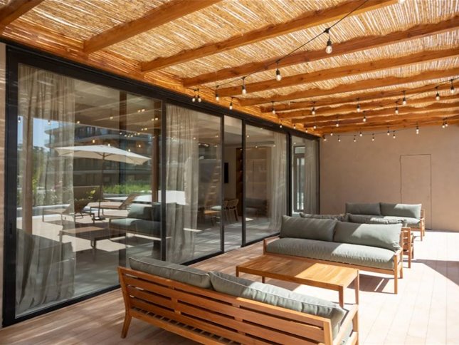 Apartamento en alquiler de 2 dormitorios con jardín