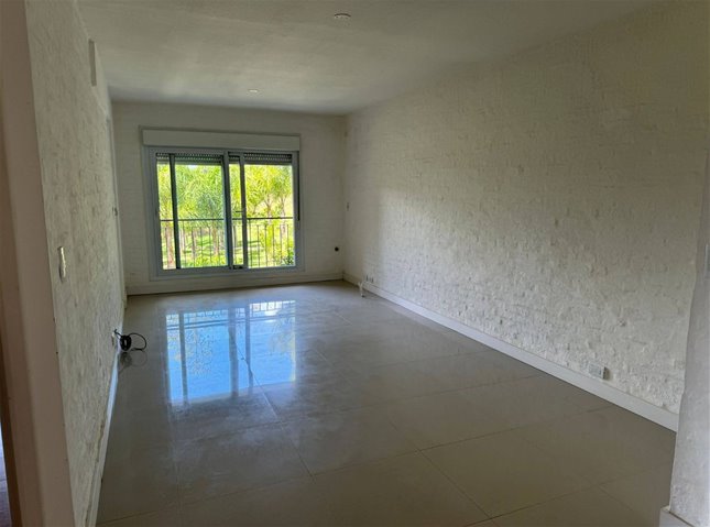 Apartamento de 1 dormitorio en alquiler con parrillero