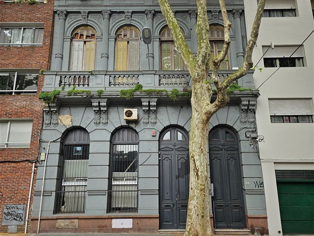 Venta de Terreno en Centro: Canelones y Paraguay