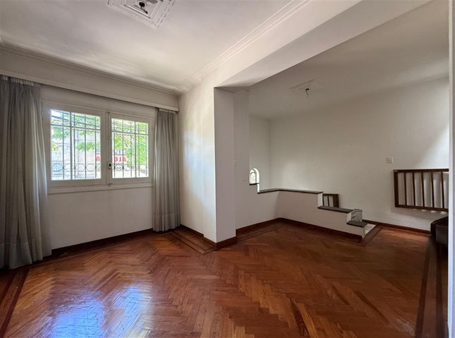 ALQUILER CASA EN POCITOS 4 DORMITORIOS, IDEAL PARA EMPRESA O FAMILIA