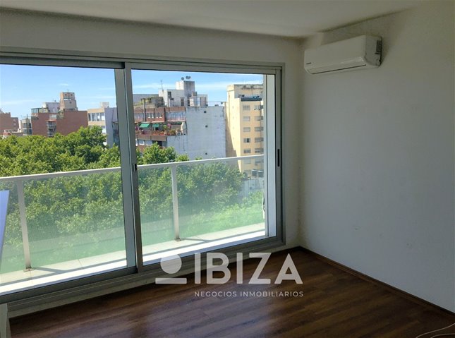 Pocitos Alquiler Apartamento 1 Dormitorio con garaje