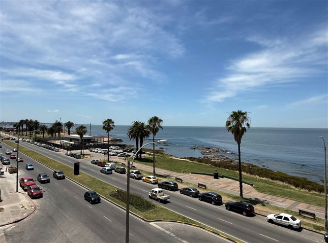 Alquiler Apartamento Punta Carretas 2 Dormitorios - 2 Garaje - 3 Baños