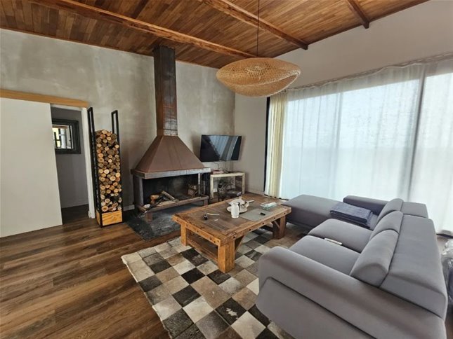 Casa en venta con vistas panorámicas en Minas