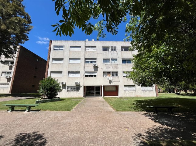 prox Damaso A. Larrañaga Reciclado  1 dormitorio, Complejo centenario 4