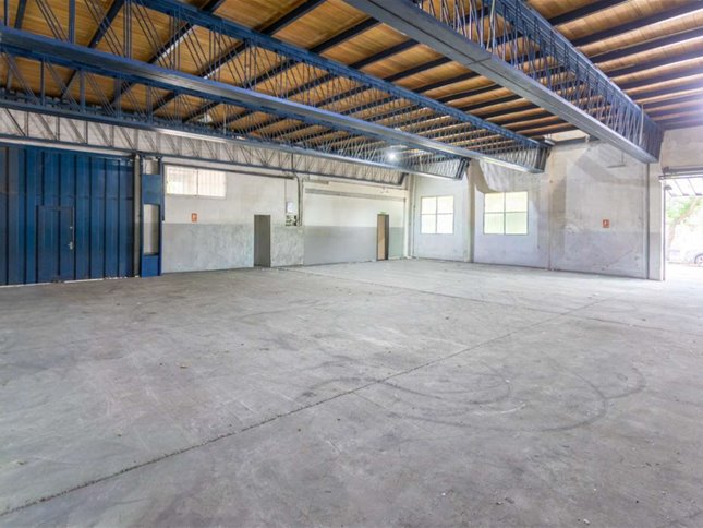 Alquiler Local Comercial Sayago con depósito