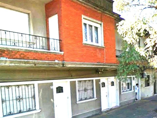 Casa planta alta a 2 cuadras estadio Centenario 150 mts 2 plantas