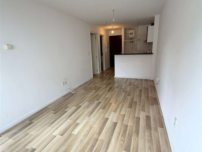 APARTAMENTO EN PUNTA CARRETAS DE UN DORMITORIO Y GGE.