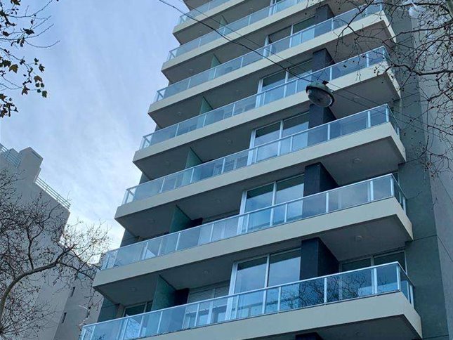 OPORTUNIDAD PARA INVERSIÓN VENTA 3 APARTAMENTOS