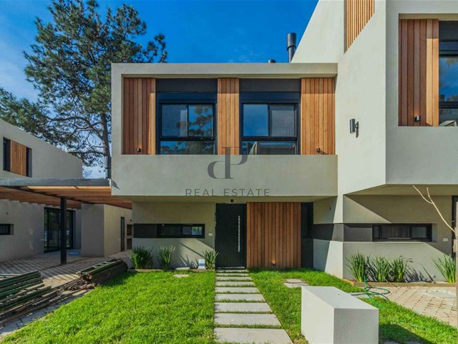 Casa a estrenar en alquiler Carrasco Norte