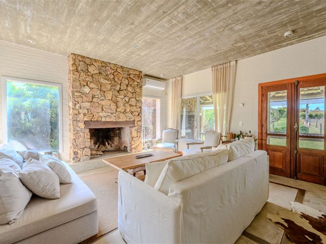 Casa en alquiler en Viñedos de la Tahona con piscina y vista a los viñedos