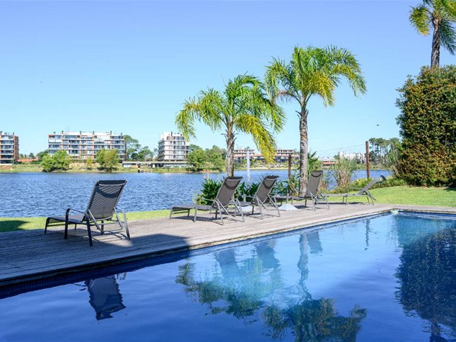 Apartamento en alquiler de 2 dormitorios en Parque Miramar