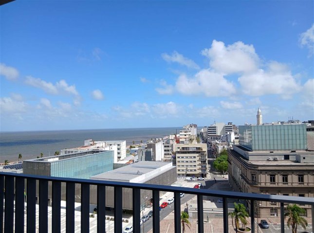 Apartamento de 1 dormitorio con patio en alquiler Centro