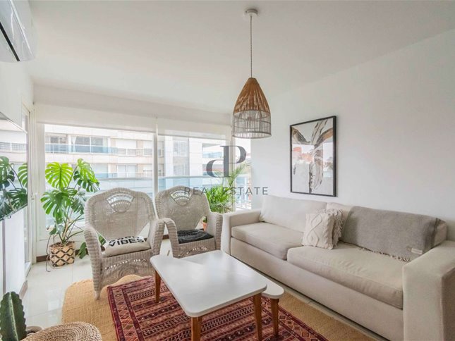 Apartamento de 2 dormitorios en alquiler