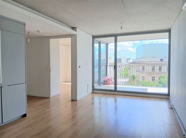 Apartamento de 1 dormitorio con patio en alquiler Centro
