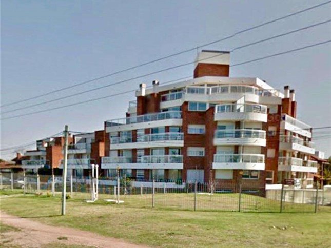 Rambla espectacular planta 3 baños gge amplio gran terraza vista usd 290.000 mas saldo financiado