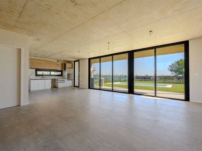 Casa a estrenar en La Juana