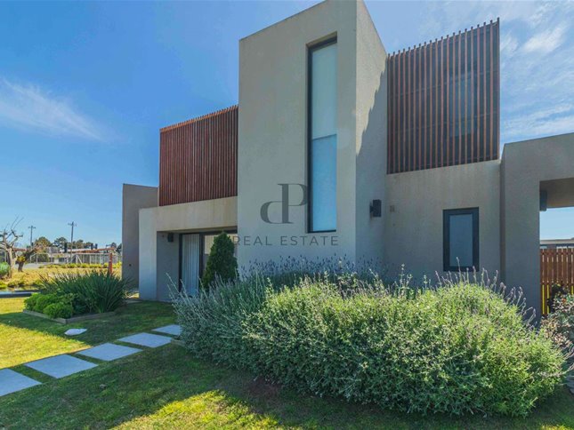 Casa de 3 dormitorios en Huertas de los Horneros
