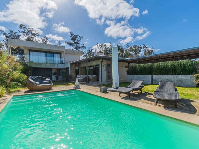 Casa con piscina La Asunción