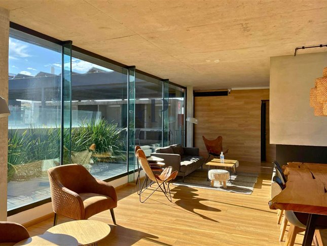 Apartamento de 2 dormitorios con terraza en Centro