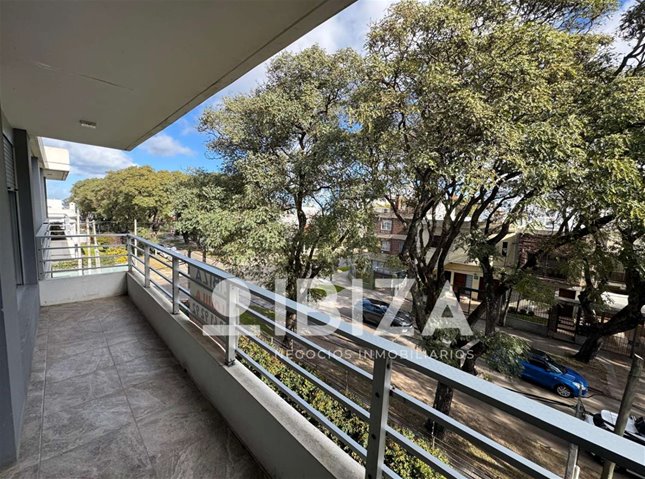 Alquiler Malvin 1 dormitorio con terraza y garaje. A metros de la Rambla