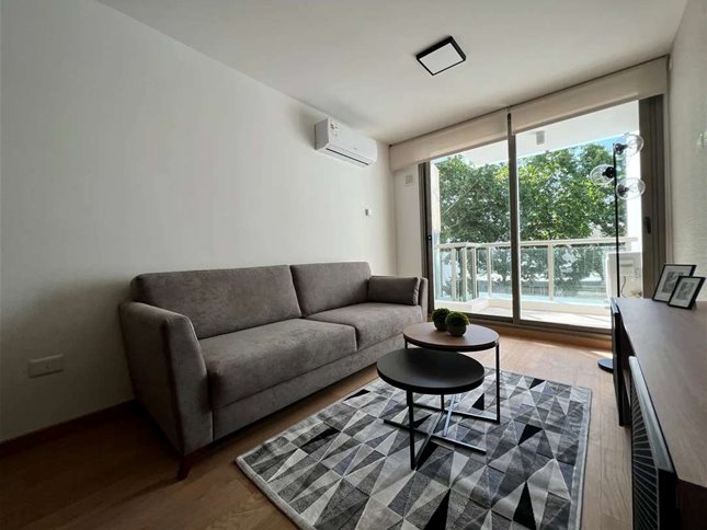 Monoambiente en alquiler con muebles