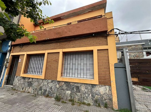 Prox Bvar Artigas! Reciclada patio