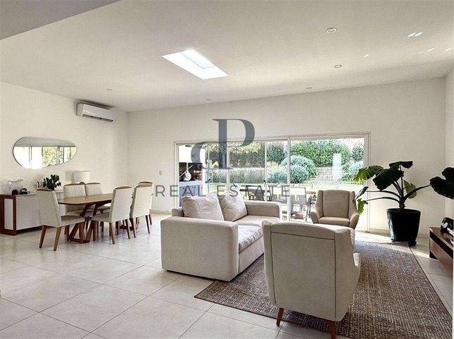 Moderna casa de una planta en Mirador de La Tahona