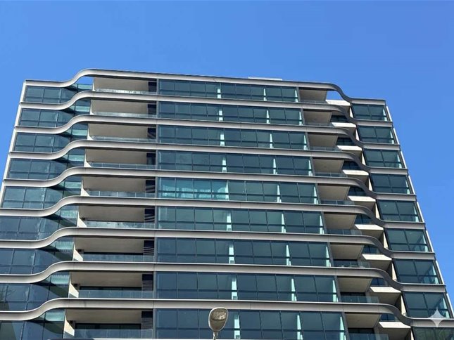 Estrene a 2 de Rambla piso 13