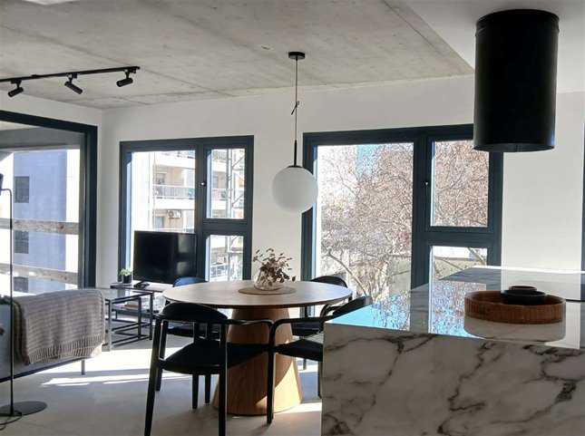 Apartamento de 2 dormitorios con terraza en centro