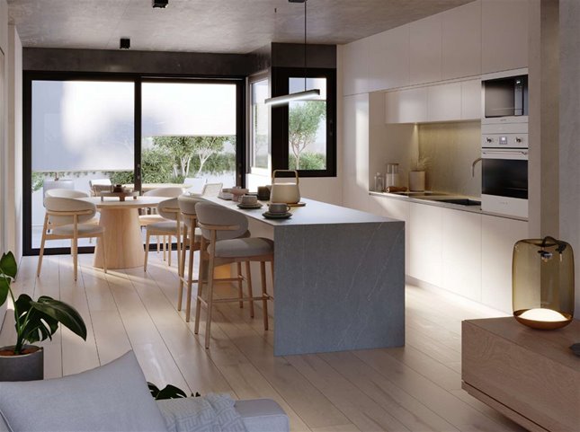 Apartamento de 2 dormitorios con patio y terraza