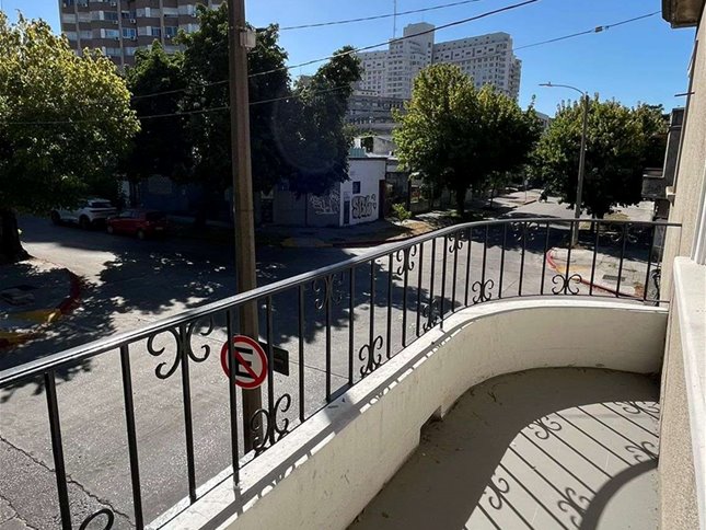 Casa Planta alta a metros facultad odontologia