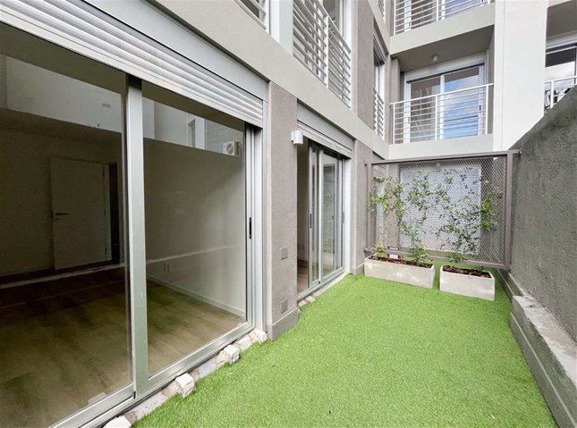 Apartamento de 1 dormitorio con patio en Ventura Tres Cruces