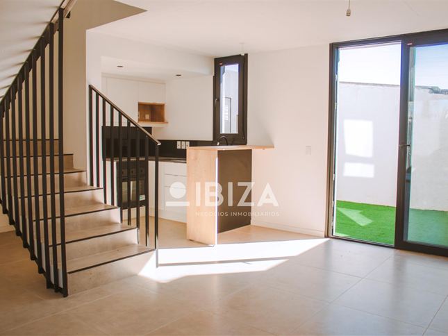 Venta casa a estrenar 3 dormitorios cochera y parrillero