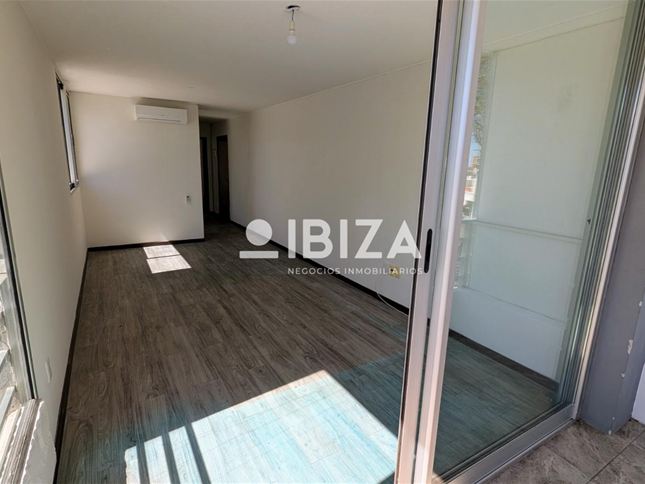 Alquiler Malvin 1 dormitorio con terraza y garaje. A metros de la Rambla