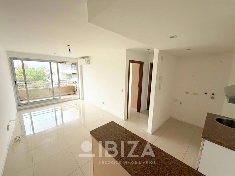 Alquiler Apartamento Tres Cruces, 1 Dormitorio. Excelente
