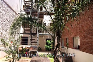 Amplio apartamento  2 dormitorios 2 baños, reciclaje cerca emb.EEUU