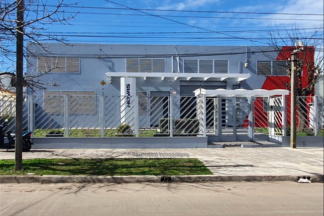 Venta local de 580m2 en Sayago - foto 1