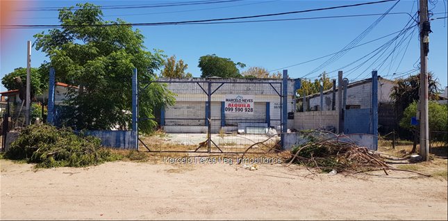 SE ALQUILA LOCAL COMERCIAL SOBRE CAMINO CARRASCO - foto 2