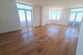 Alquiler o Venta Apartamento Carrasco 3 Dormitorios 4 Baños Garaje