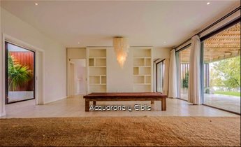 Vendo casa  Viñedos de la Tahona, 3 dormitorios,serv