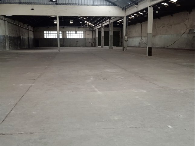JS BAJO DE PRECIO-GRAN DEPOSITO EN LA TEJA 3500m2 - foto 1