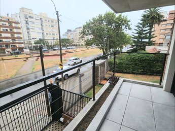 Divino Apartamento en Malvin a pasos del Mar - foto 6